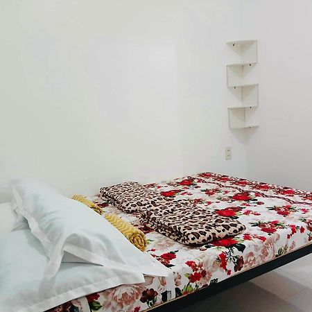 Lr Hostel And Cafe Moalboal Εξωτερικό φωτογραφία