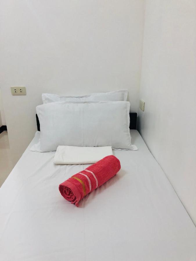Lr Hostel And Cafe Moalboal Εξωτερικό φωτογραφία